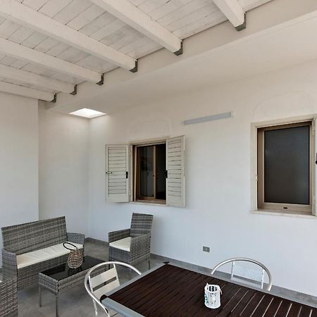 Brodolini Apartments Torre Dell'Orso Luaran gambar