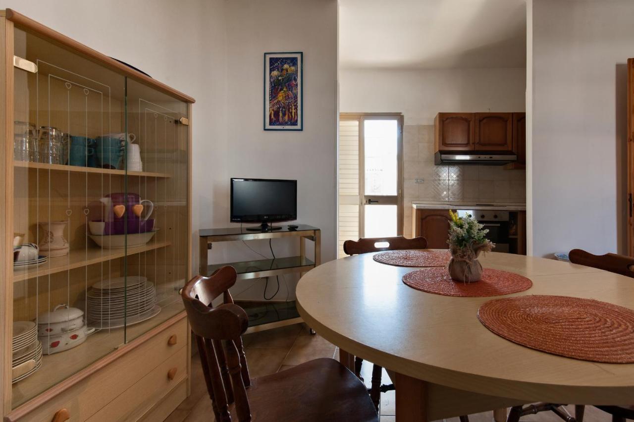 Brodolini Apartments Torre Dell'Orso Luaran gambar